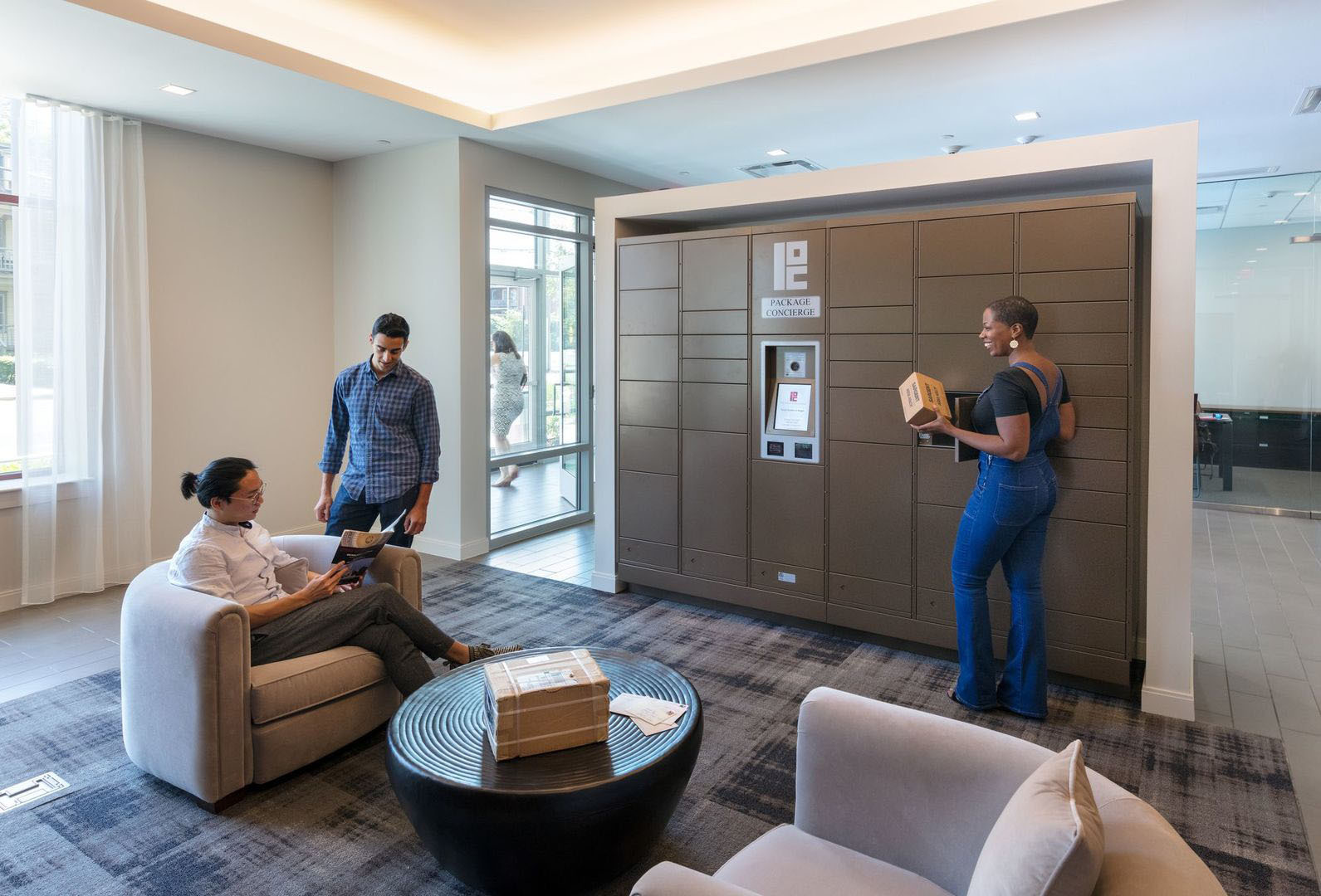 Apartment Package Lockers for Multifamily Package Concierge